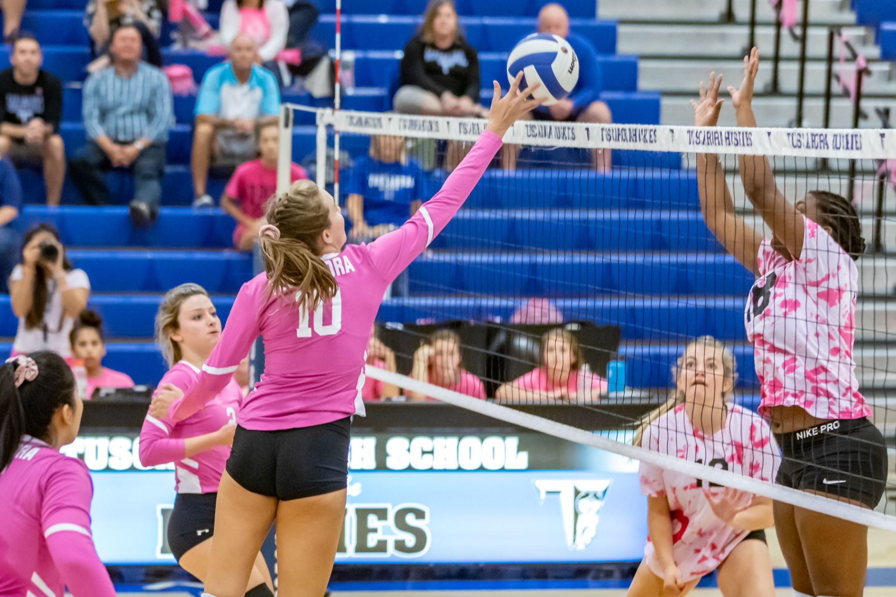 THS v BRHS dig pink_5.jpg